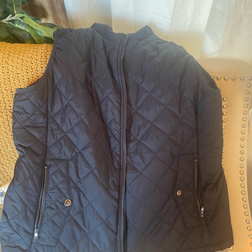 Blue Quilted Vest, Size XL, Fits more like a Large, Like New!